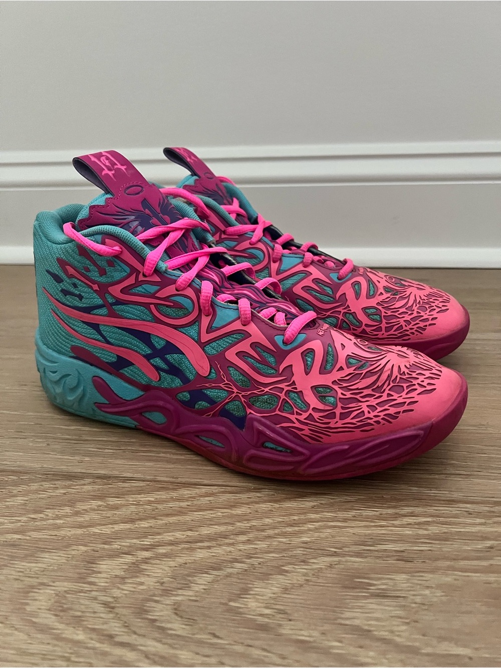 Puma x LaMelo Ball MB.04 Iridescent Hornets Basketball Shoes Men’s 8 310836-01